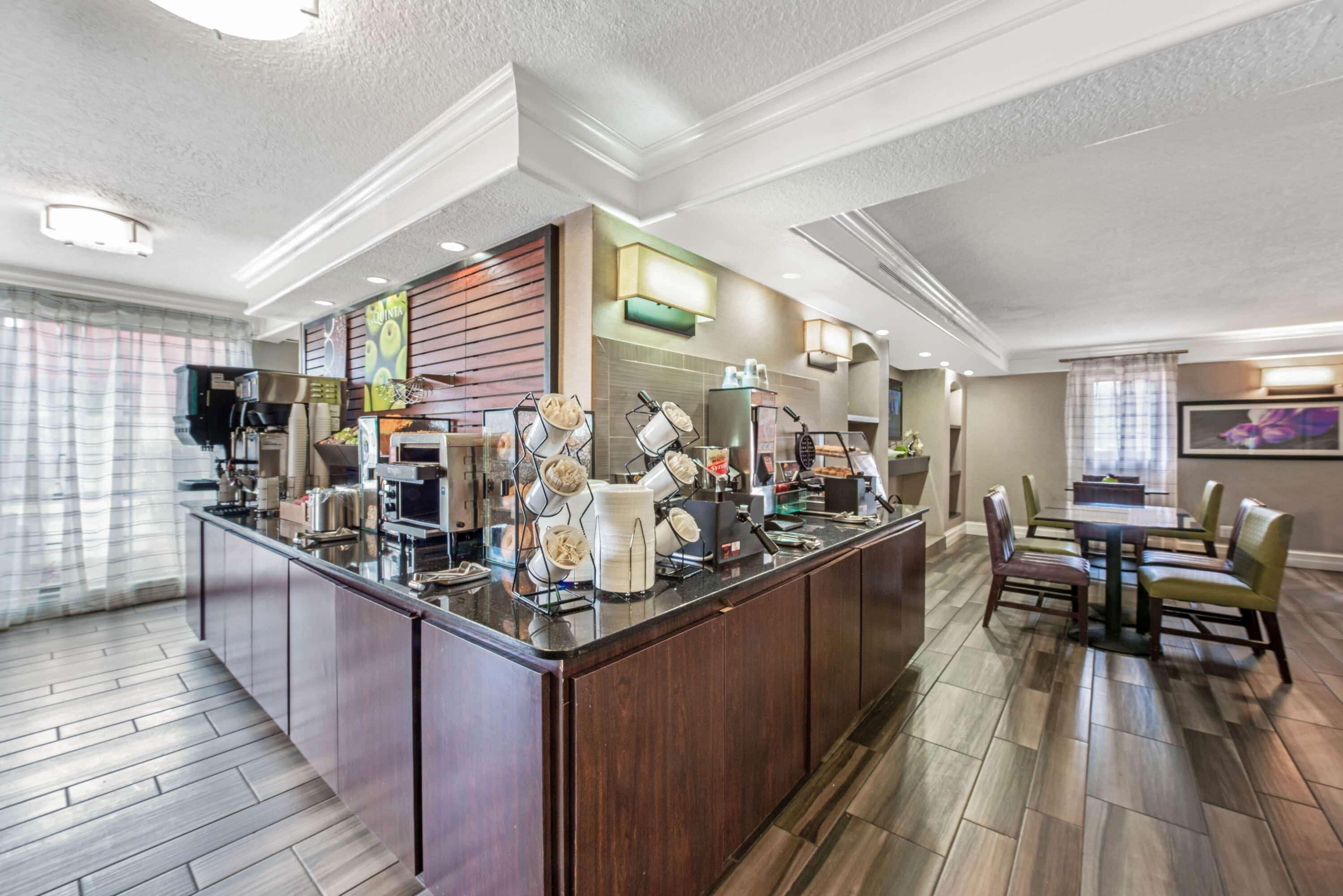 La Quinta Inn By Wyndham Miami Airport North Miami Springs Dış mekan fotoğraf