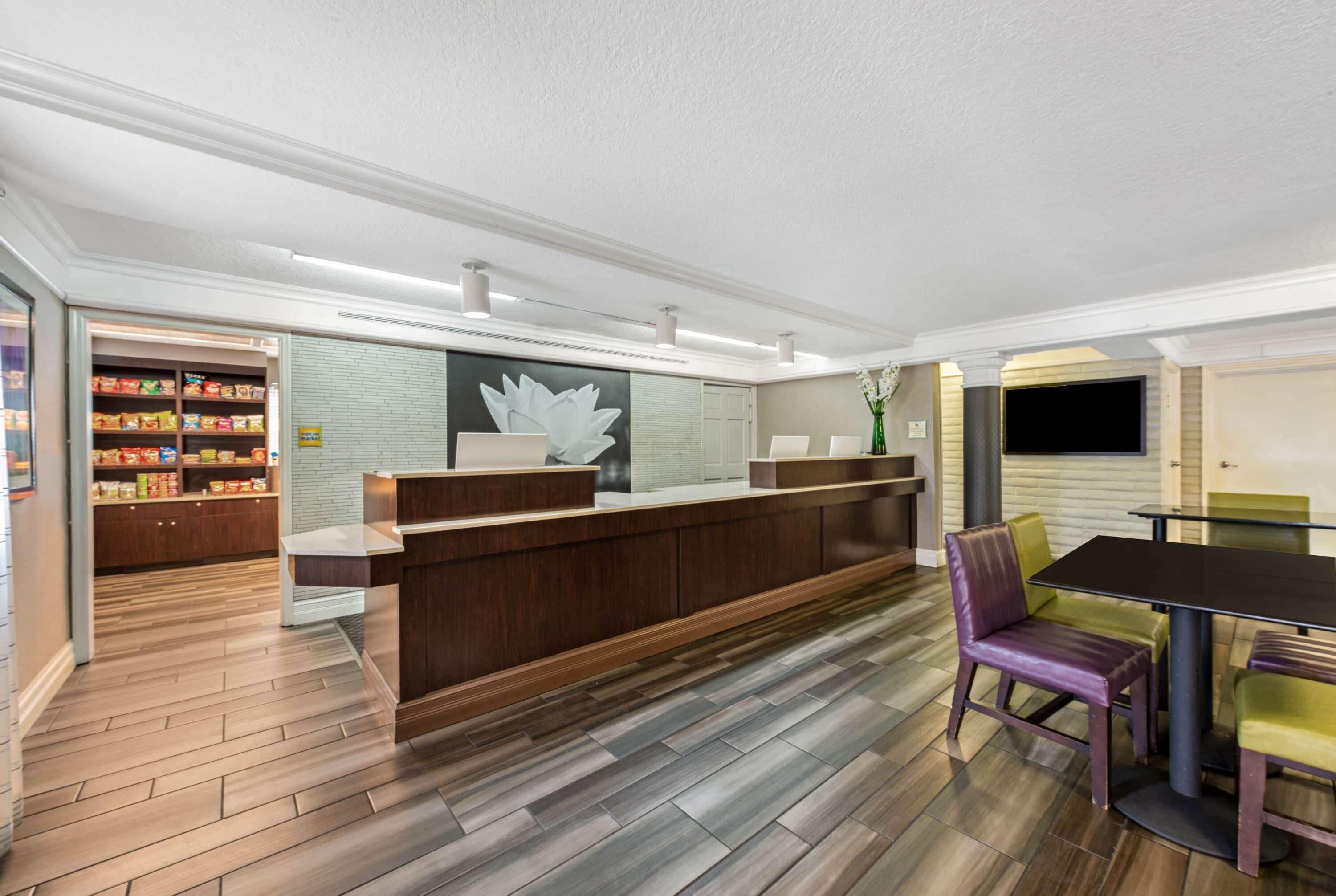 La Quinta Inn By Wyndham Miami Airport North Miami Springs Dış mekan fotoğraf
