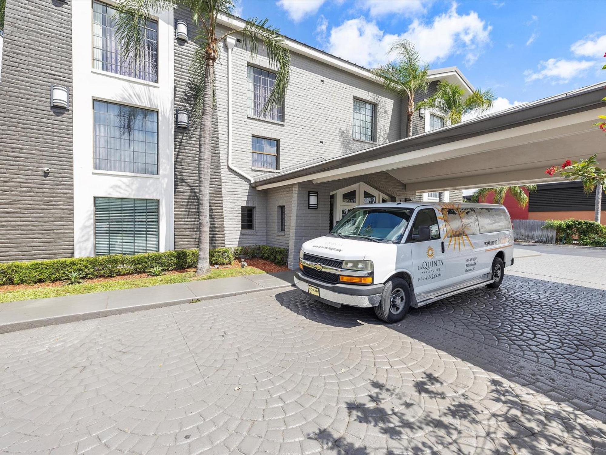 La Quinta Inn By Wyndham Miami Airport North Miami Springs Dış mekan fotoğraf